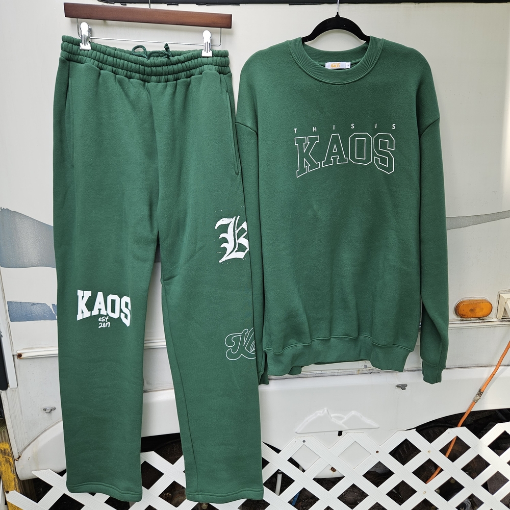 Kaos Kids Forest Green Sweatpants and Sweatshirt Set